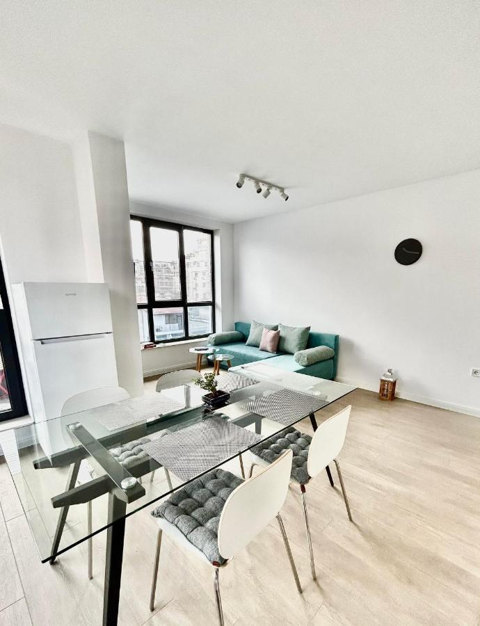 Smart Apartment Mir Varna ภายนอก รูปภาพ