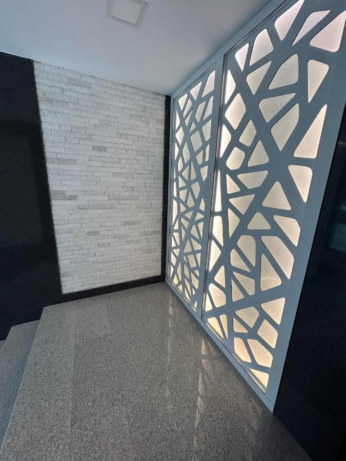 Smart Apartment Mir Varna ภายนอก รูปภาพ