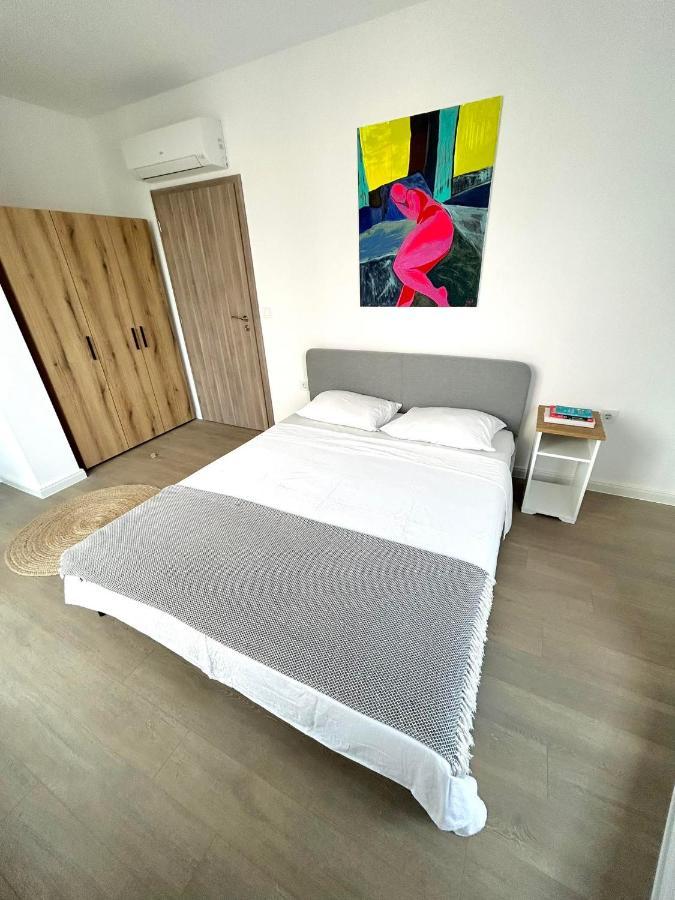 Smart Apartment Mir Varna ภายนอก รูปภาพ